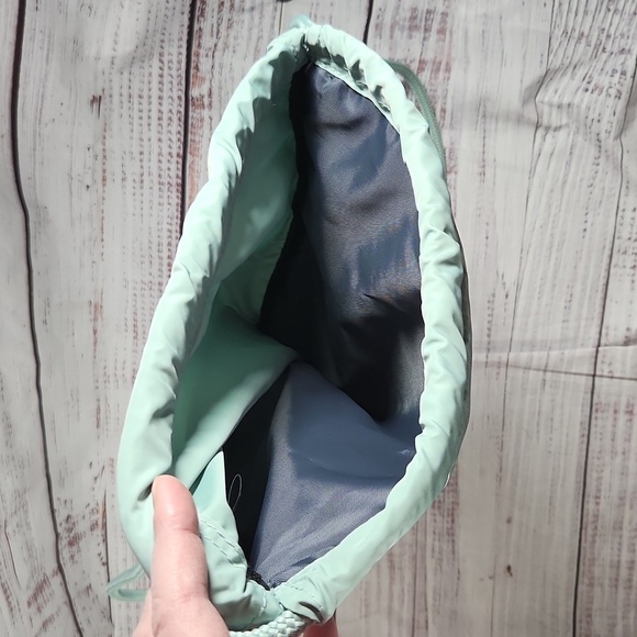 NWOT Adidas court lite sackpact - Picture 4 of 6